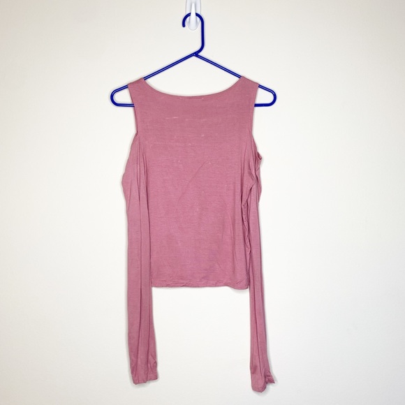 Cute mauve cold shoulder top - Picture 3 of 3